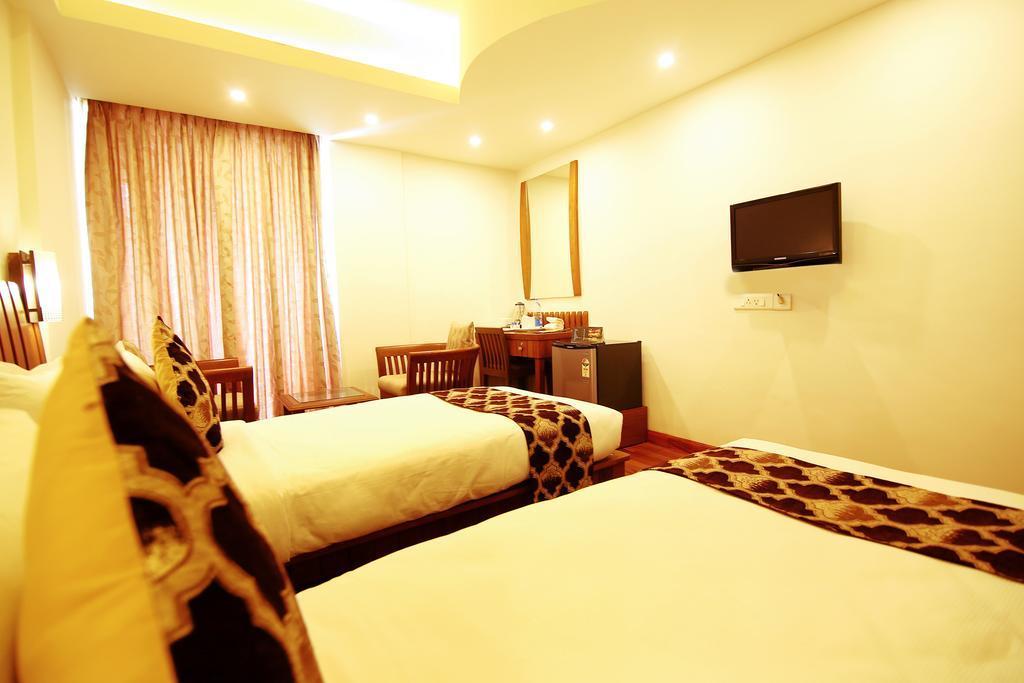 Hotel Kabani Regency My Atithi Muttam  Esterno foto